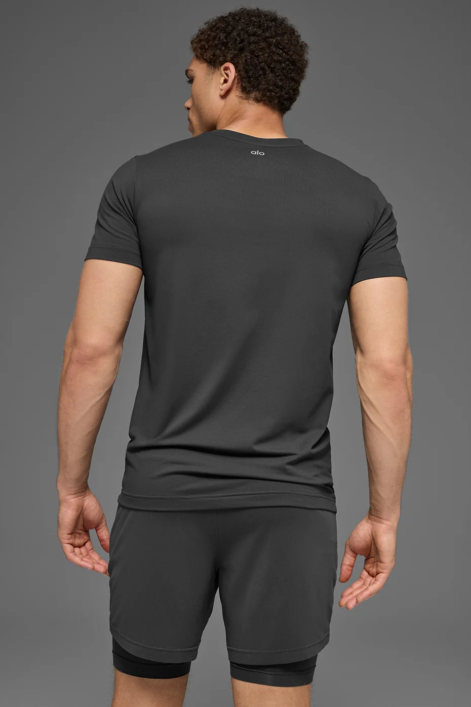Conquer Reform Crewneck Short Sleeve - Anthracite - Image 3