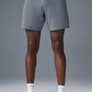 7 Conquer React Performance Short - Steel Grey