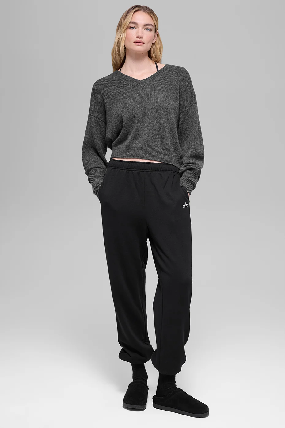 Wool Cashmere Cropped New Class V-Neck Sweater - Platinum Grey - Image 4